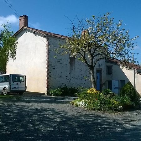Vendrennes Chez Florymarysol Acomodação com café da manhã Exterior foto